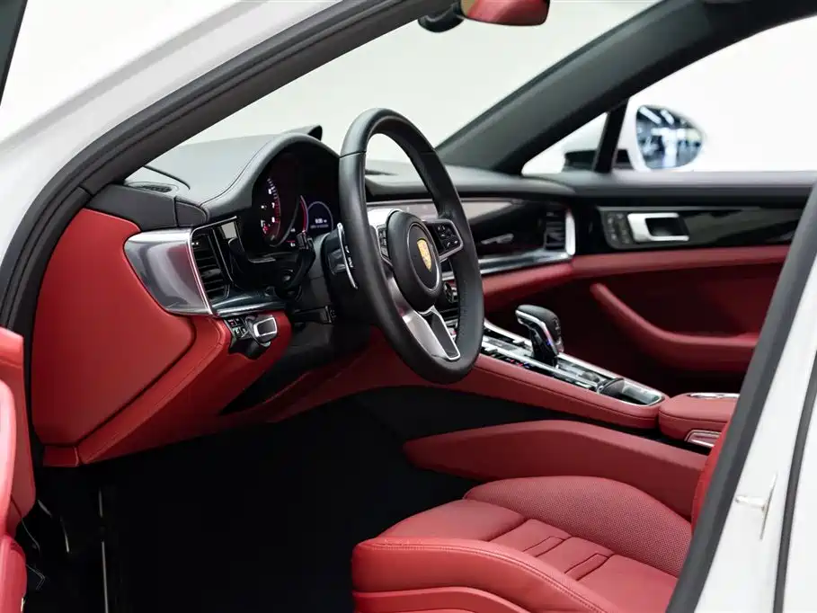 PORSCHE PANAMERA NEW ENERGY