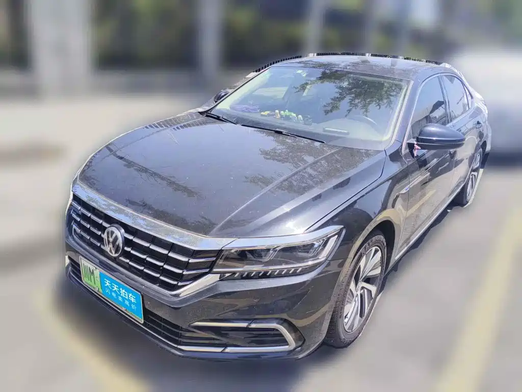 Volkswagen Passat New Energy, 2020 год