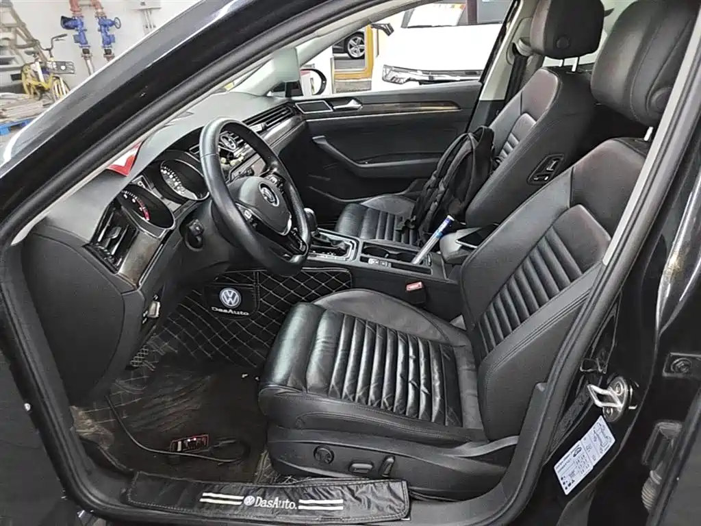 Volkswagen Magotan 2019 330TSI DSG Luxury Class China VI фото 15