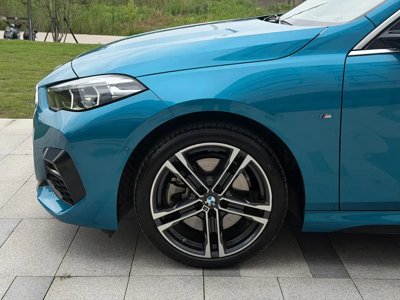 BMW 2 Series (Import) 2023 225i 4-Door Coupe M Sport Package фото 8