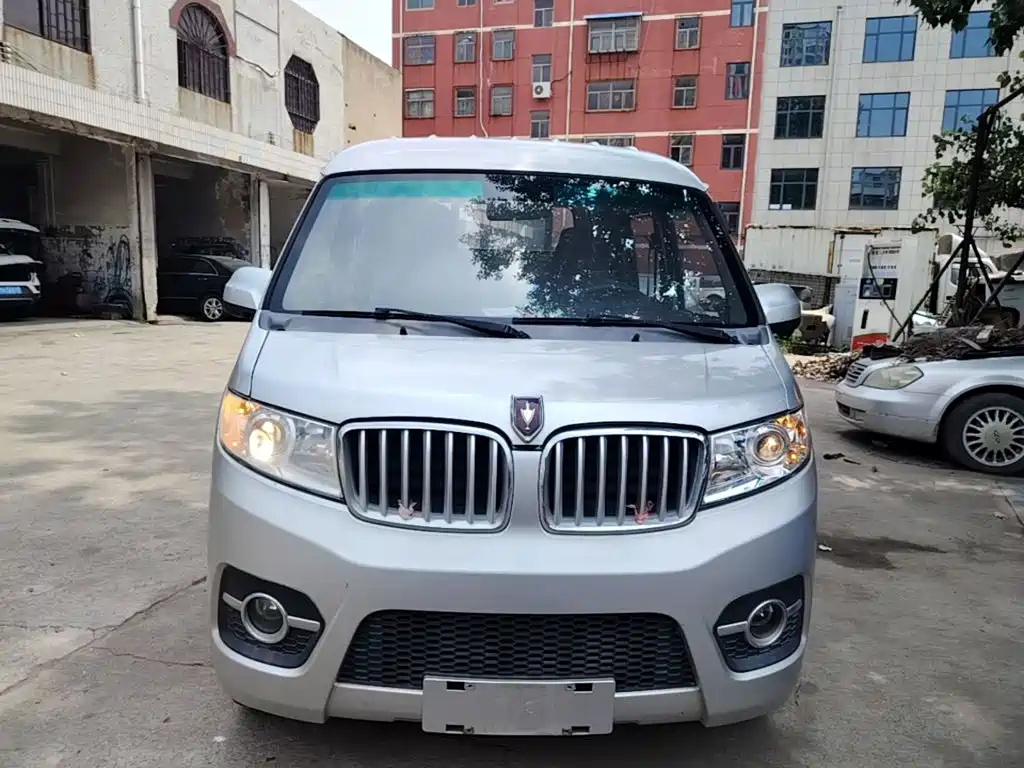 Jinbei T3 2019 2019 1.5L China VI Double Cab Comfort Extended Version JKC1030SS6FL