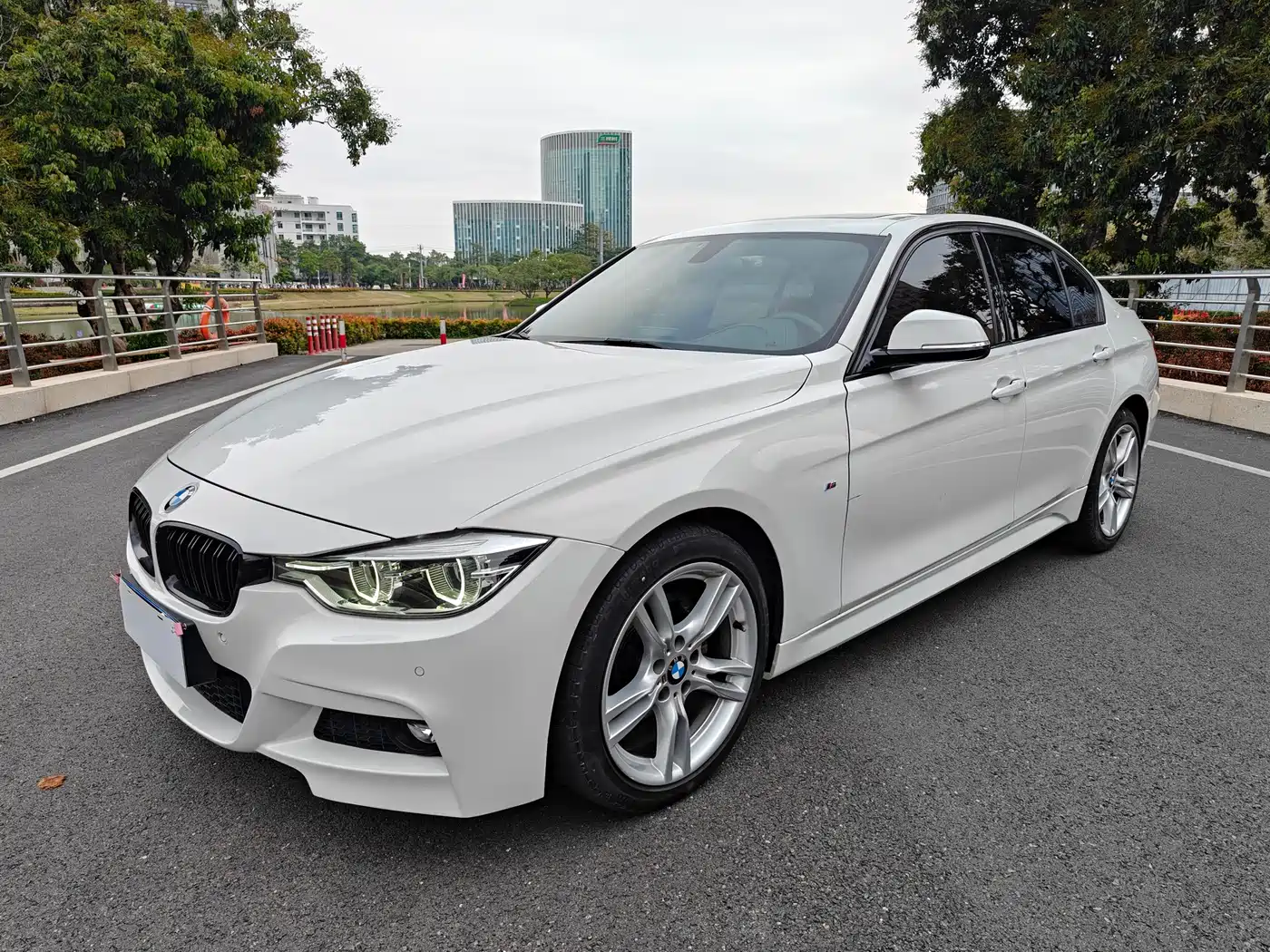 BMW 3 Series 2019 320i M Sport Package