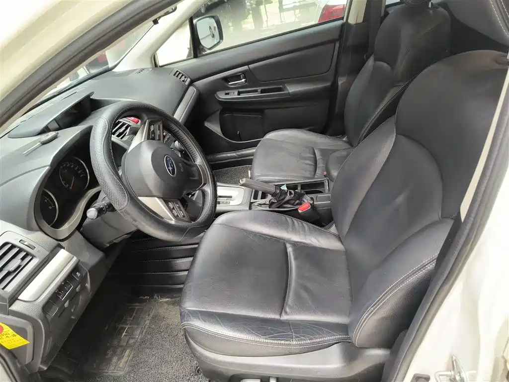 Subaru XV 2014 2.0i Elite фото 11