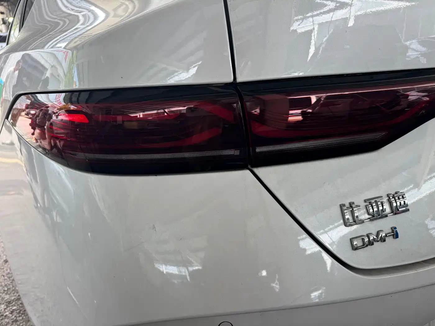 BYD Qin PLUS 2025 DM-i Smart Drive 55KM Leader фото 6