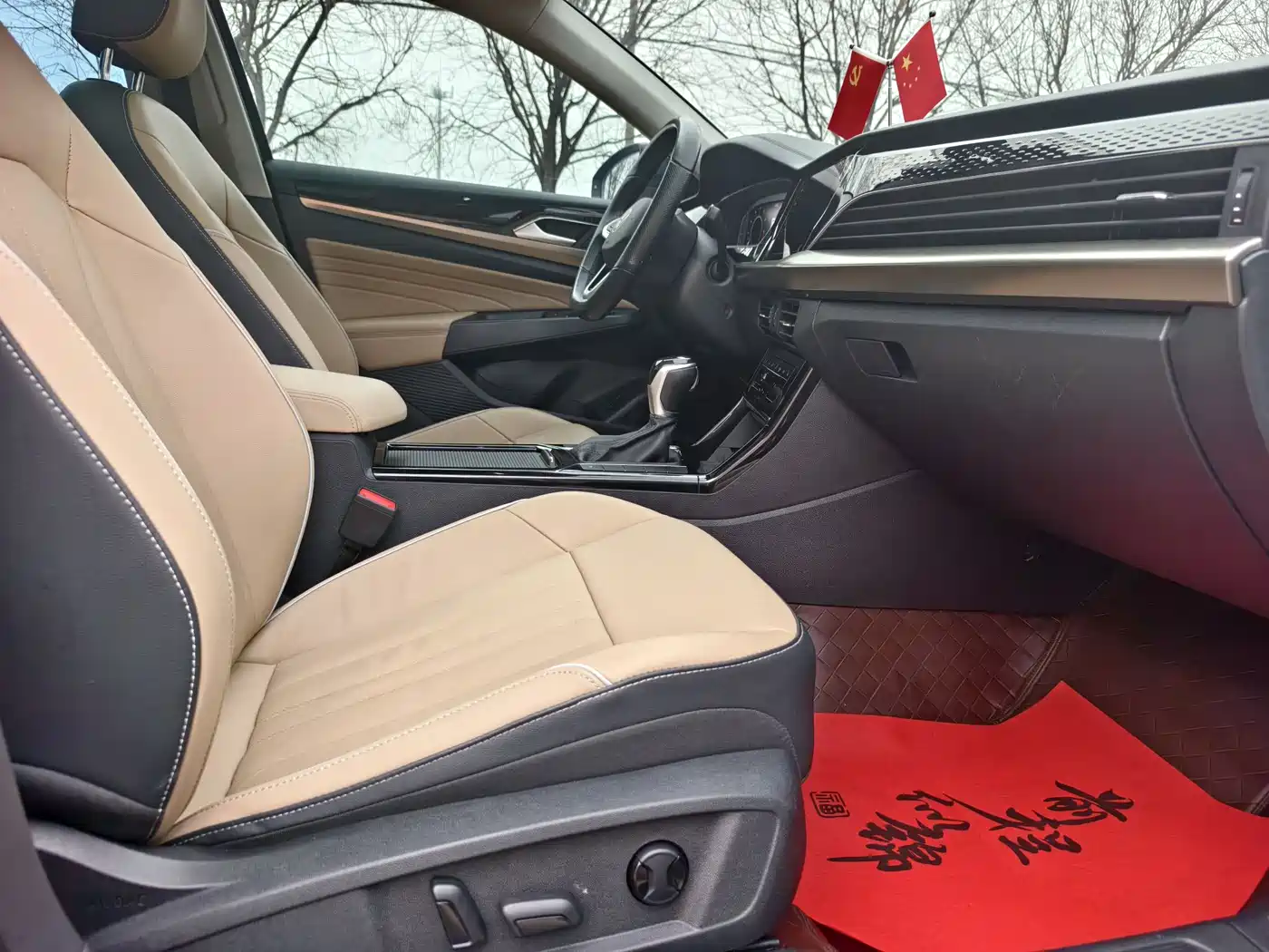 Volkswagen Passat 2022 330TSI Elite Edition фото 12