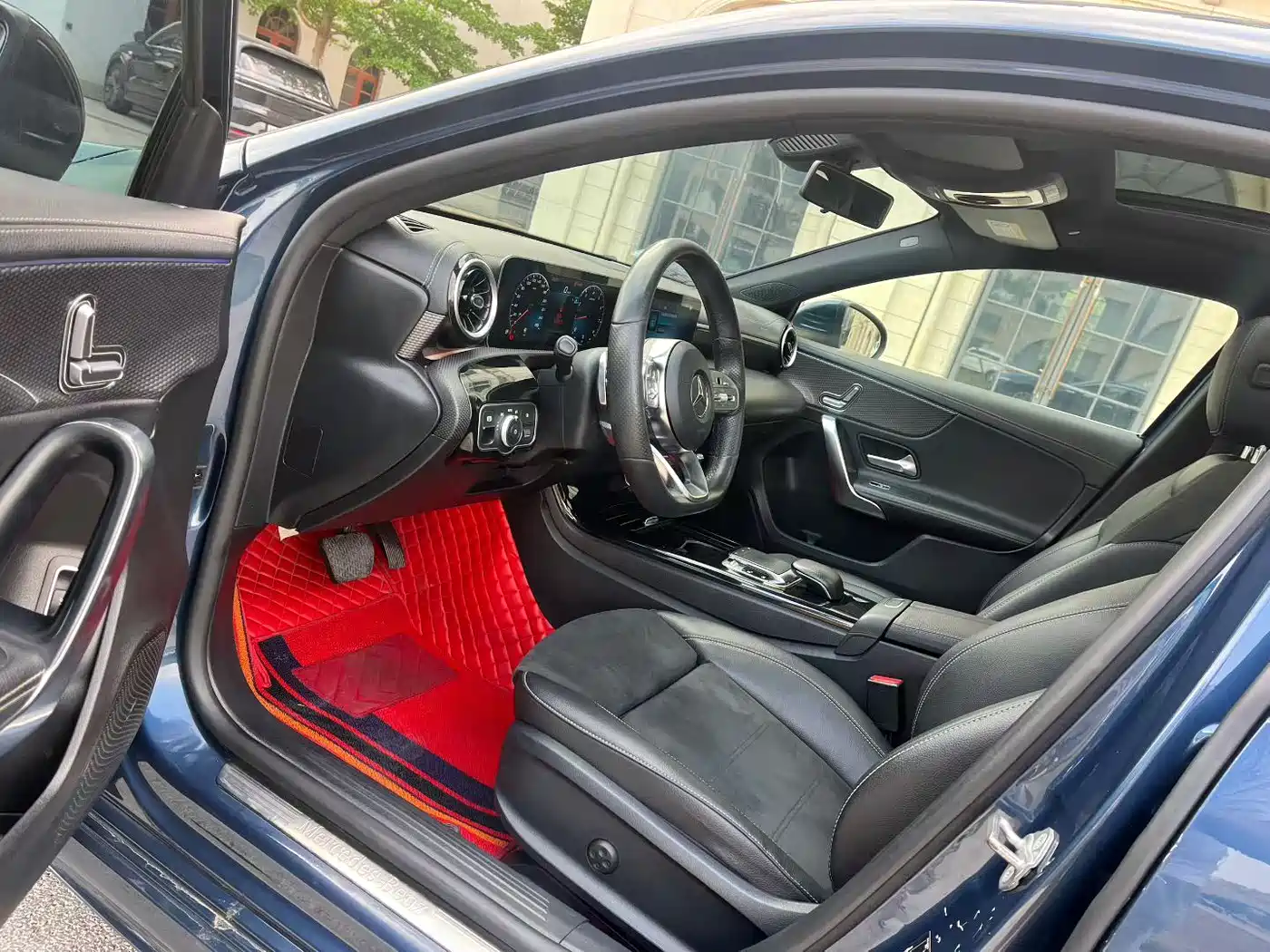 Mercedes-Benz A-Class 2019 A 200 L Sport Sedan фото 7