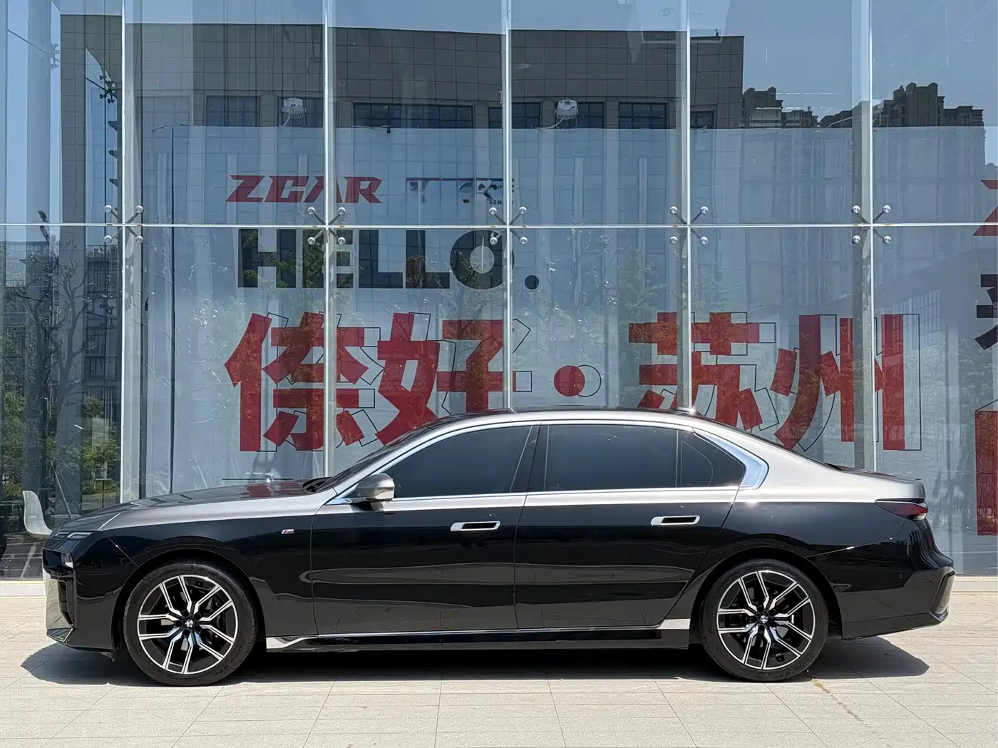 BMW 7 Series 2023 Model 735Li M Sport Package фото 17