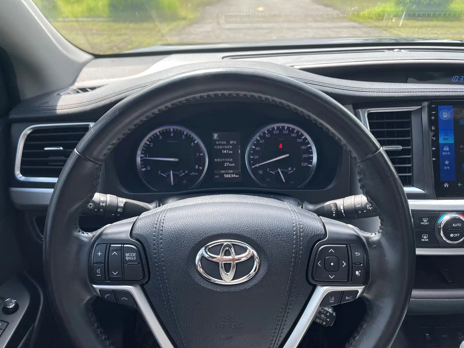 Фото 9 - Toyota Highlander