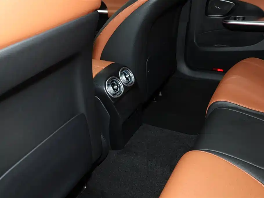 Mercedes-Benz C-Class 2022 Facelift C 260 L Sport фото 21
