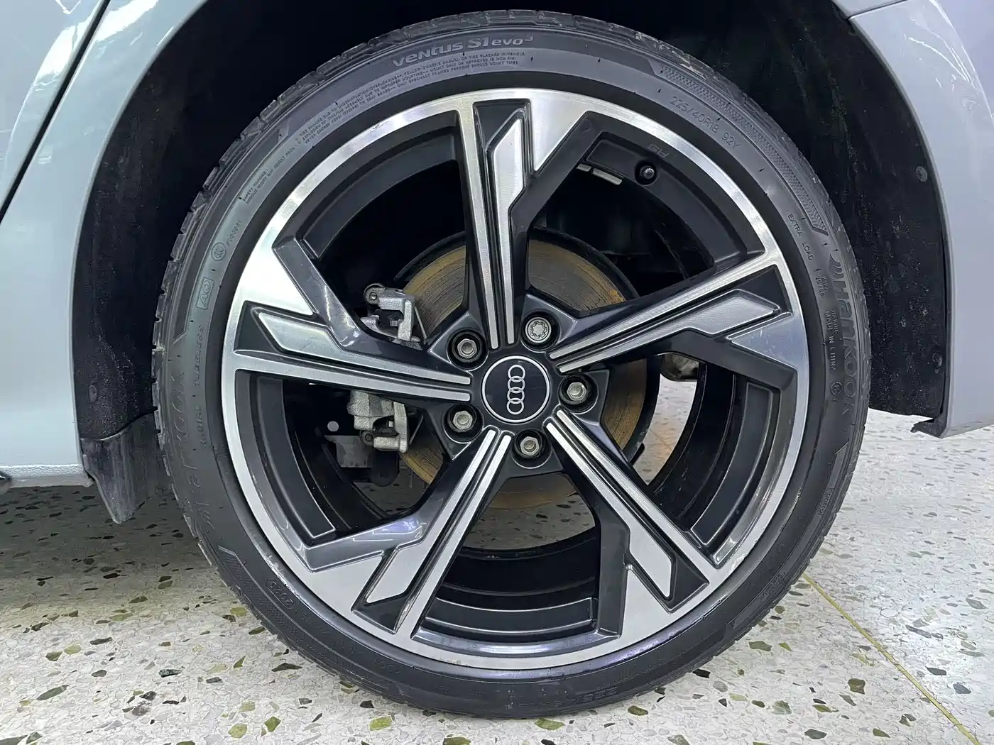 Audi A3 2023 Sportback 35 TFSI Ultimate Iridescent Edition фото 7