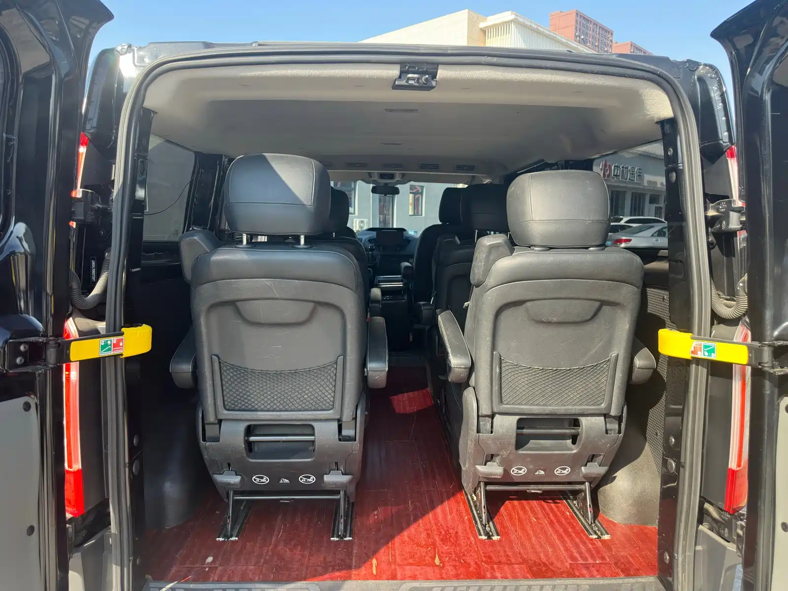 Photo 14 - Ford Transit
