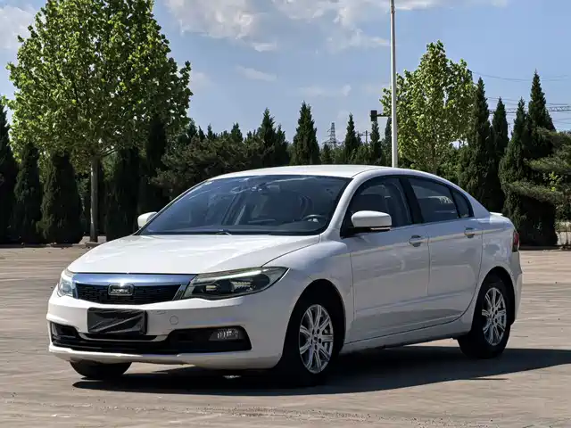  Qoros Qoros 3 2016 Sedan 1.6L Automatic Zhiyue