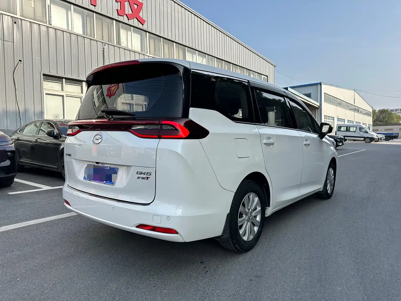 GAC Trumpchi Trumpchi M6 2019 270T Automatic Luxury (6-seater) China V фото 4