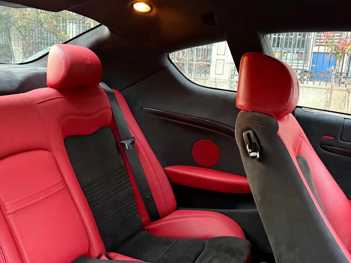 Maserati GranTurismo 2011 2009 4.7L Sport Automatic