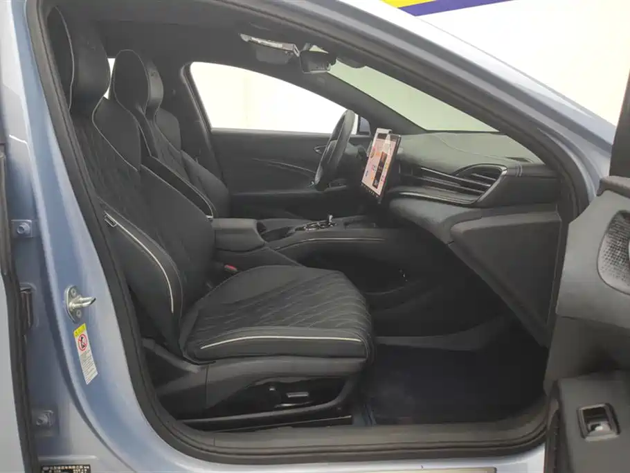 BYD Seal 2023 Champion Edition 550km Elite фото 8