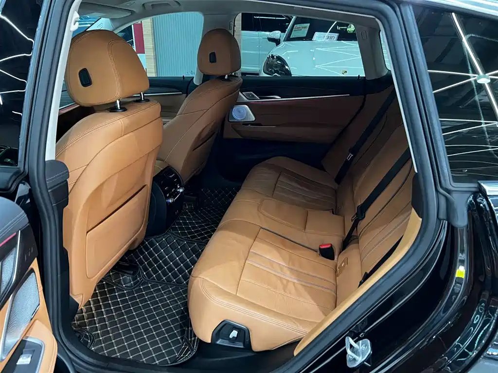 BMW 6 Series GT 2022 Model 630i Luxury Design Package фото 5