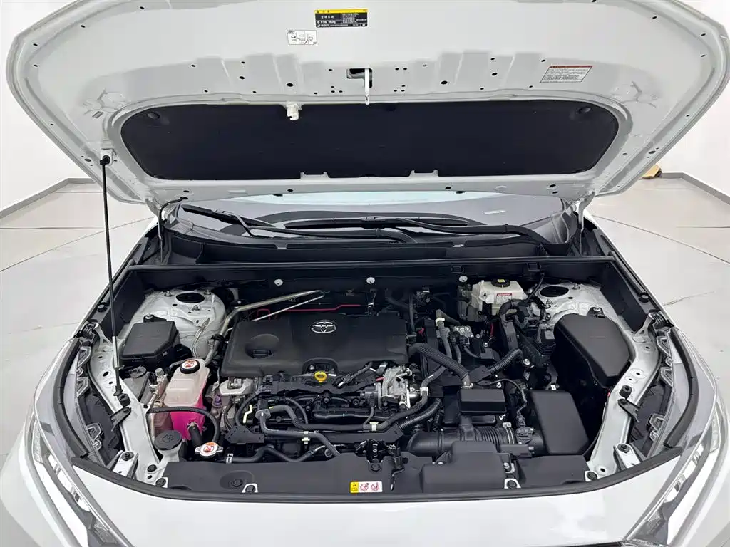 Toyota RAV4 Rongfang 2022 Hybrid 2.5L E-CVT 2WD Elite Edition фото 27