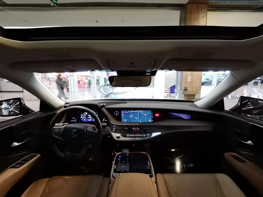 Lexus LS 2020 500h Excellence (China V) фото 12