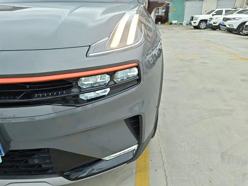 Lynk & Co 06 2020 1.5T Halo фото 24