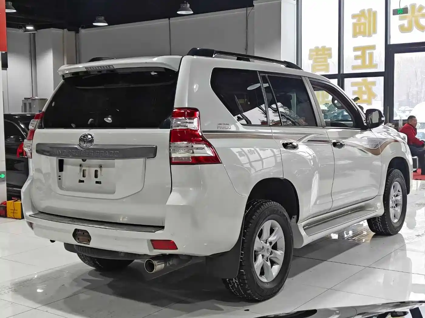 Toyota Prado 2016 3.5L Auto TX-L фото 9