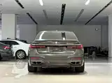 Фото 15 - BMW 7 Series