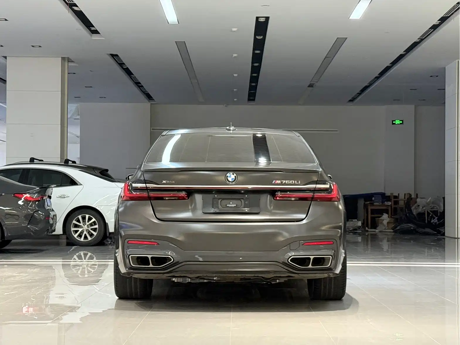 Фото 15 - BMW 7 Series
