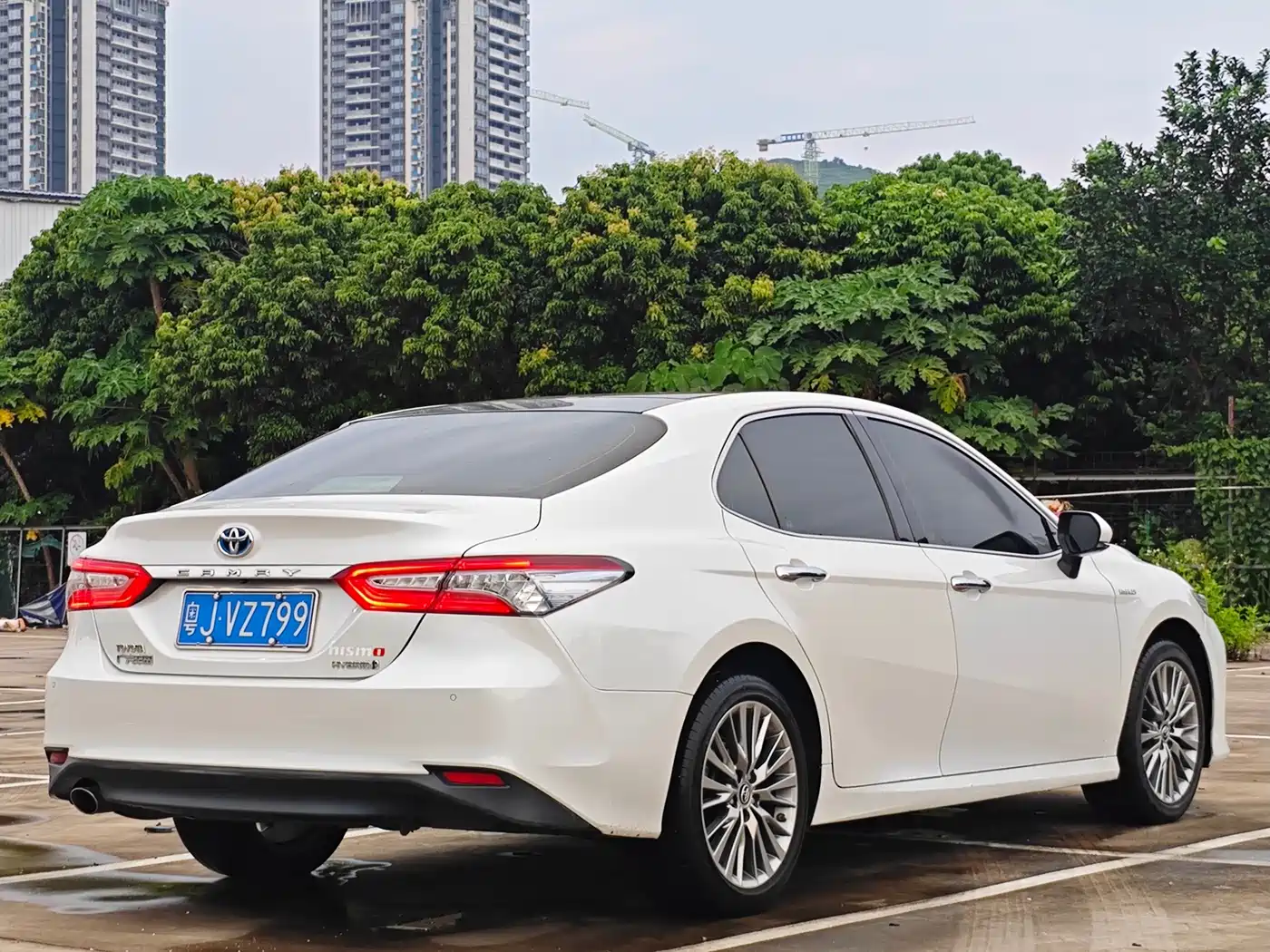 Фото 7 - Toyota Camry