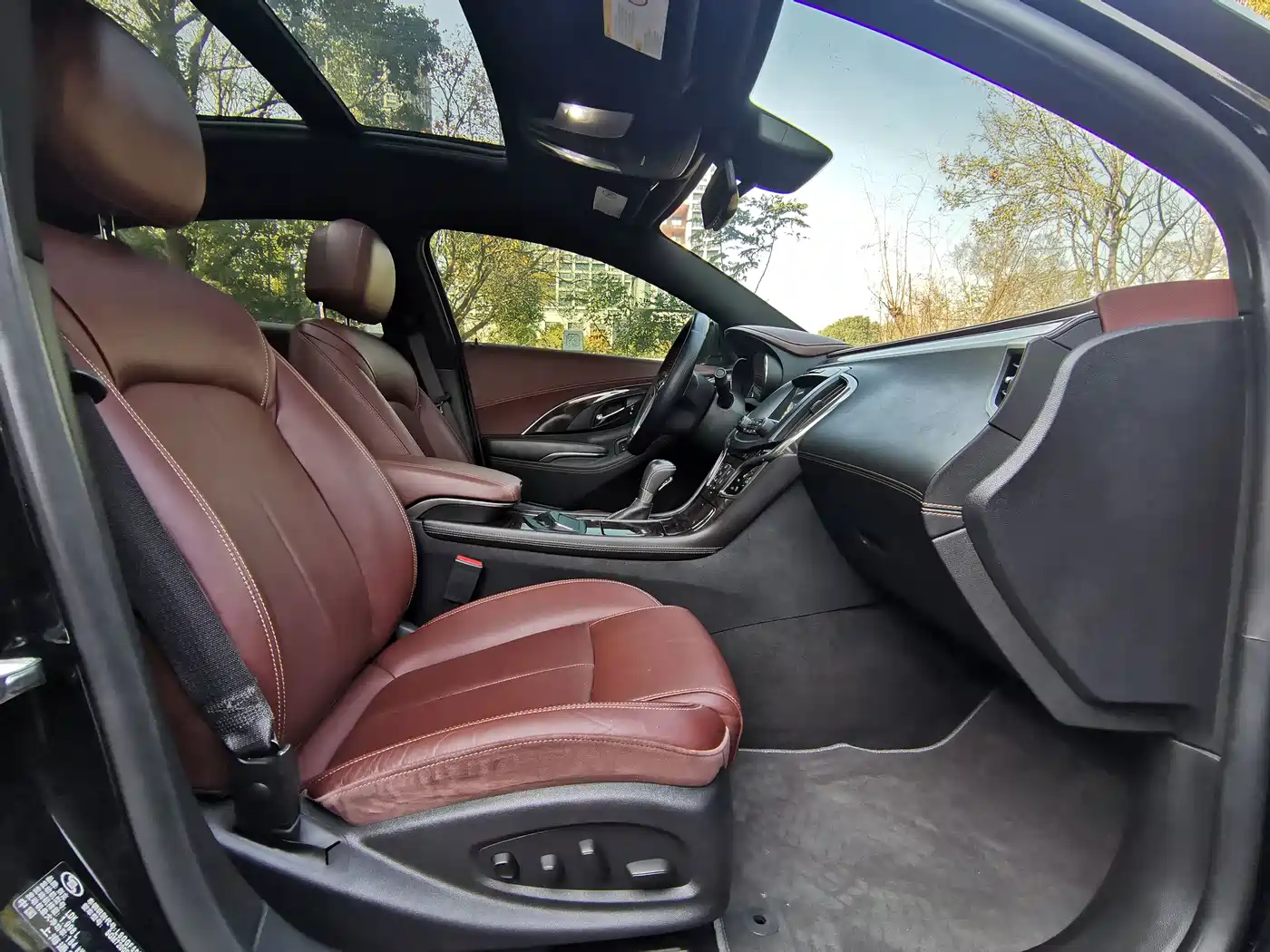 Buick LaCrosse 2014 2.0T SIDI Intelligent Flagship фото 4