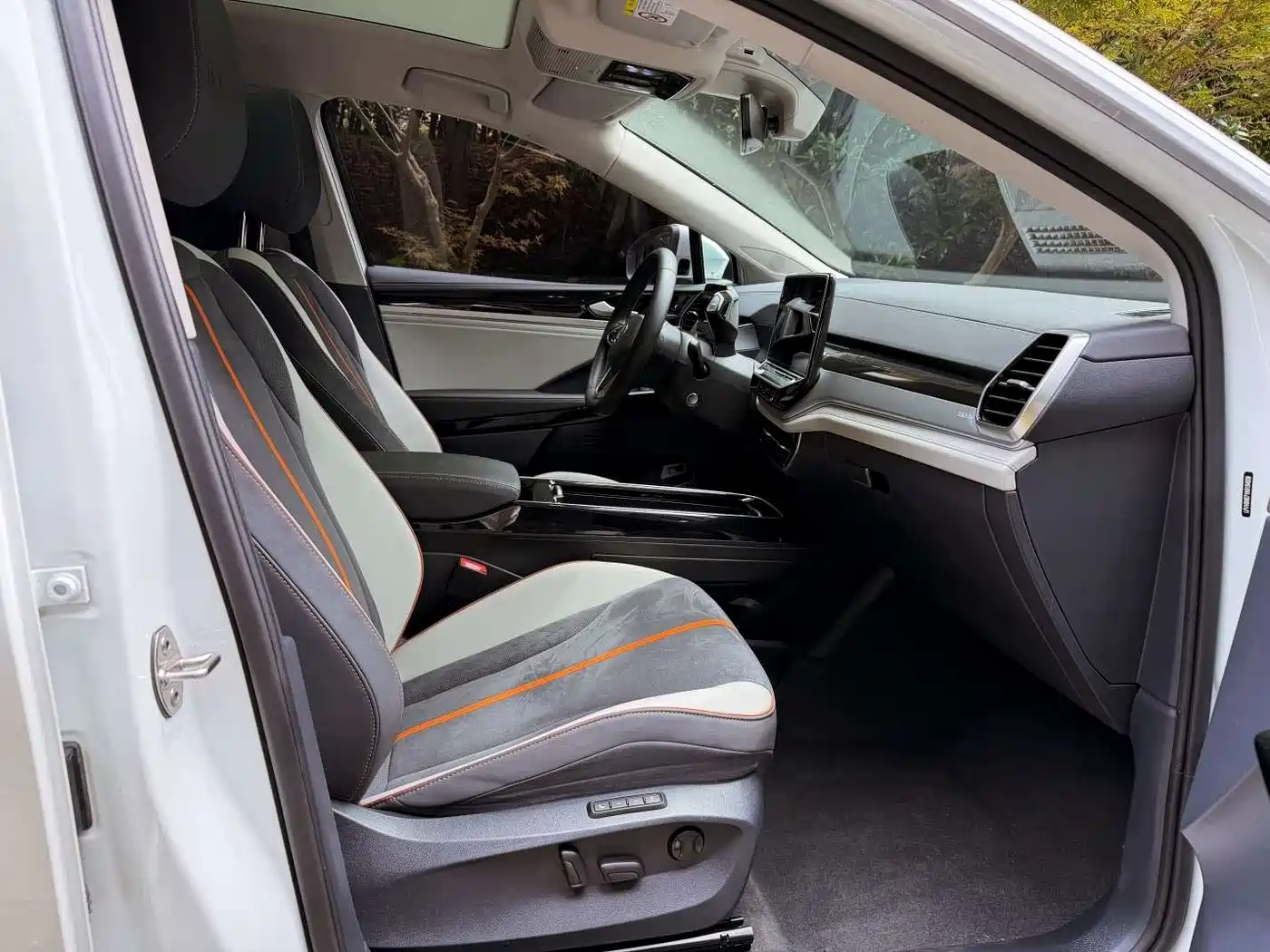 Volkswagen ID.6 CROZZ 2021 Long Range PRO Version фото 15