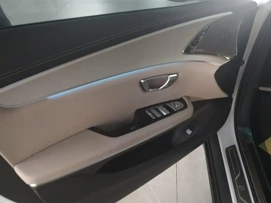 BYD Han 2025 DM-i 125KM Premium фото 7