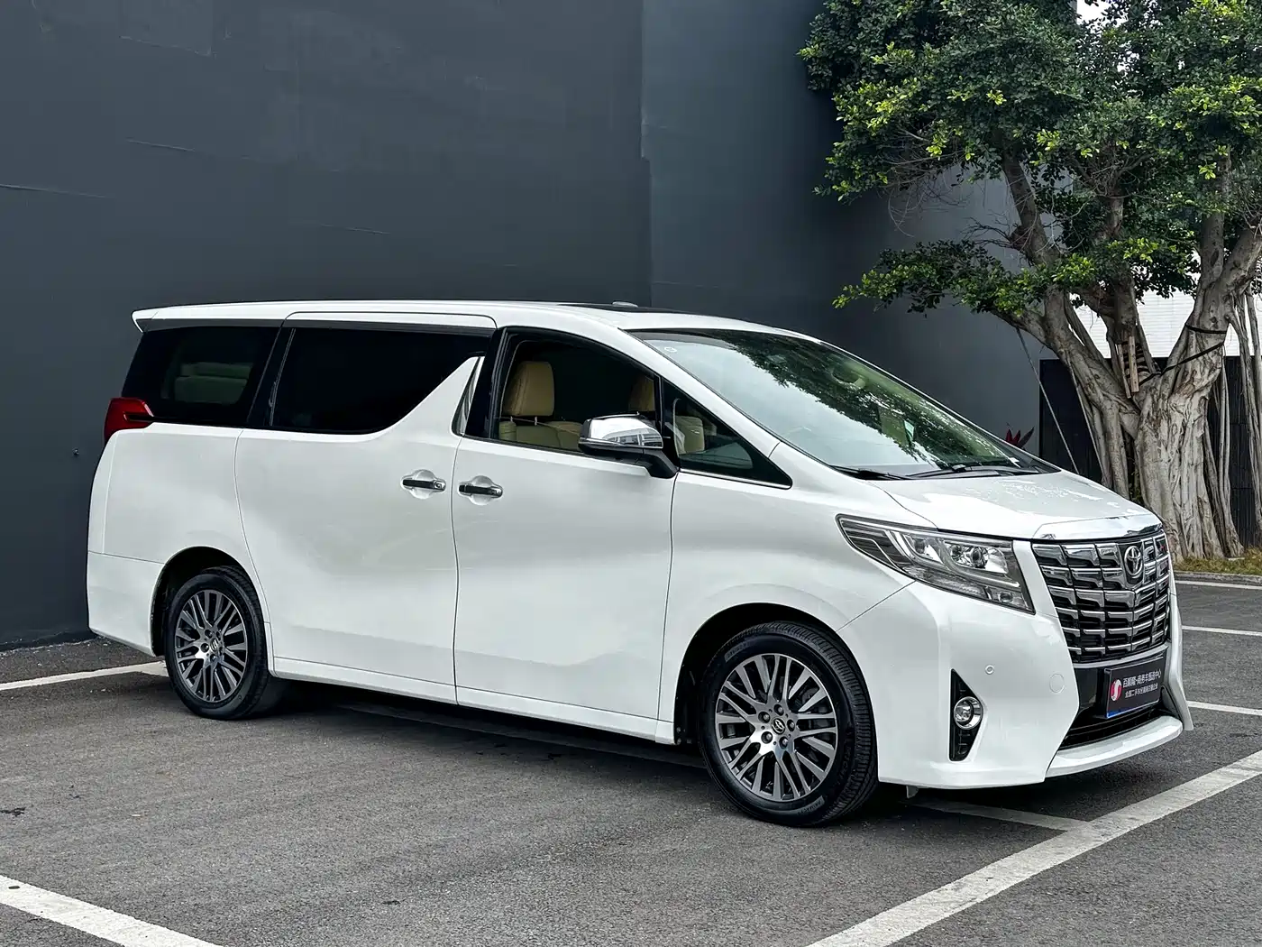 Toyota Alphard 2018 3.5L Luxury