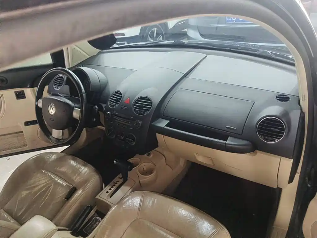 Volkswagen Beetle 2007 2006 Model 2.0 Luxury Edition