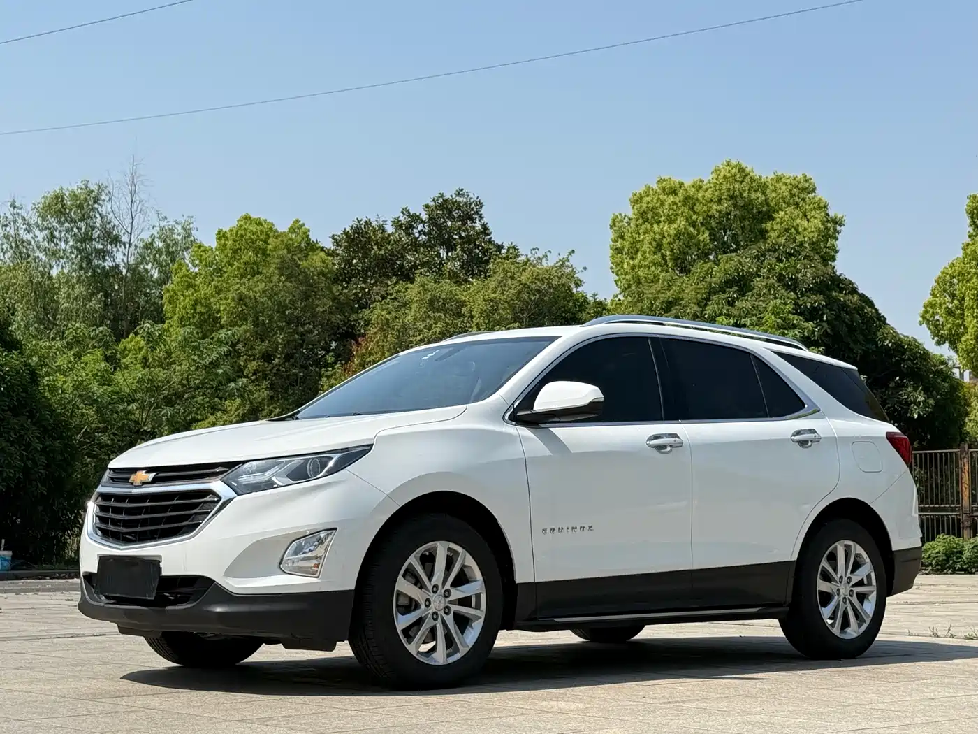 Chevrolet Equinox 2018 550T Automatic 4WD Pioneer Edition фото 2