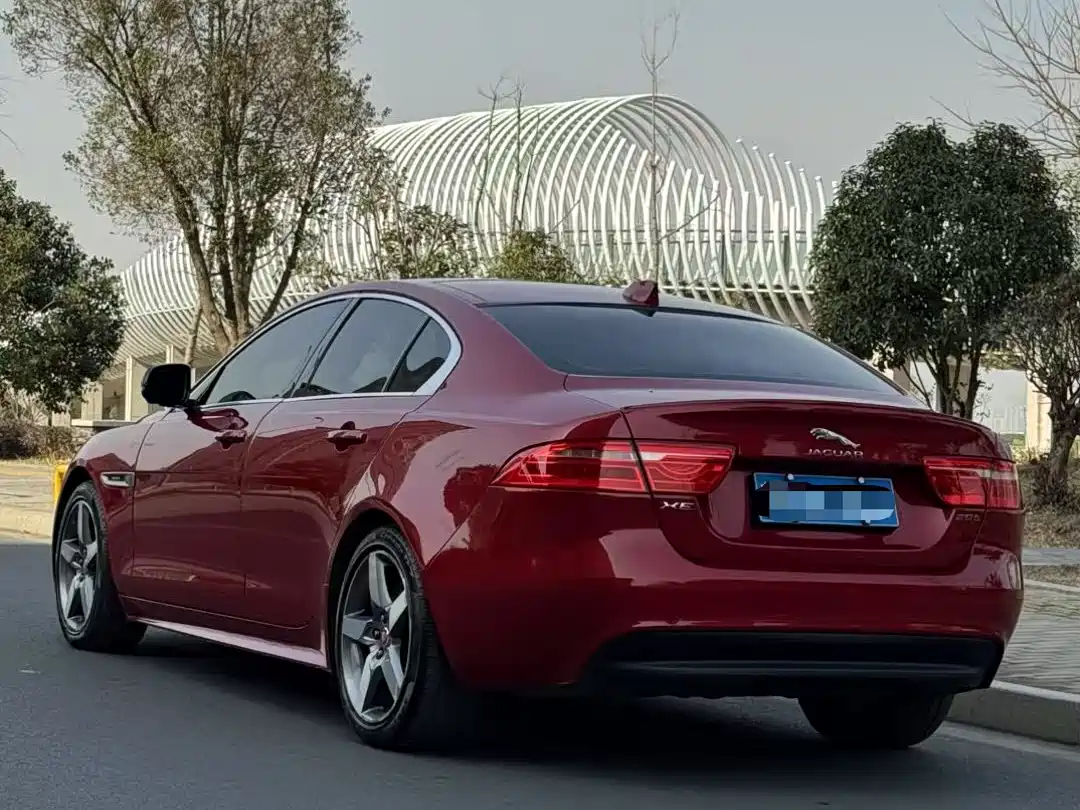 Jaguar XE 2016 2015 2.0T 200PS R-Sport