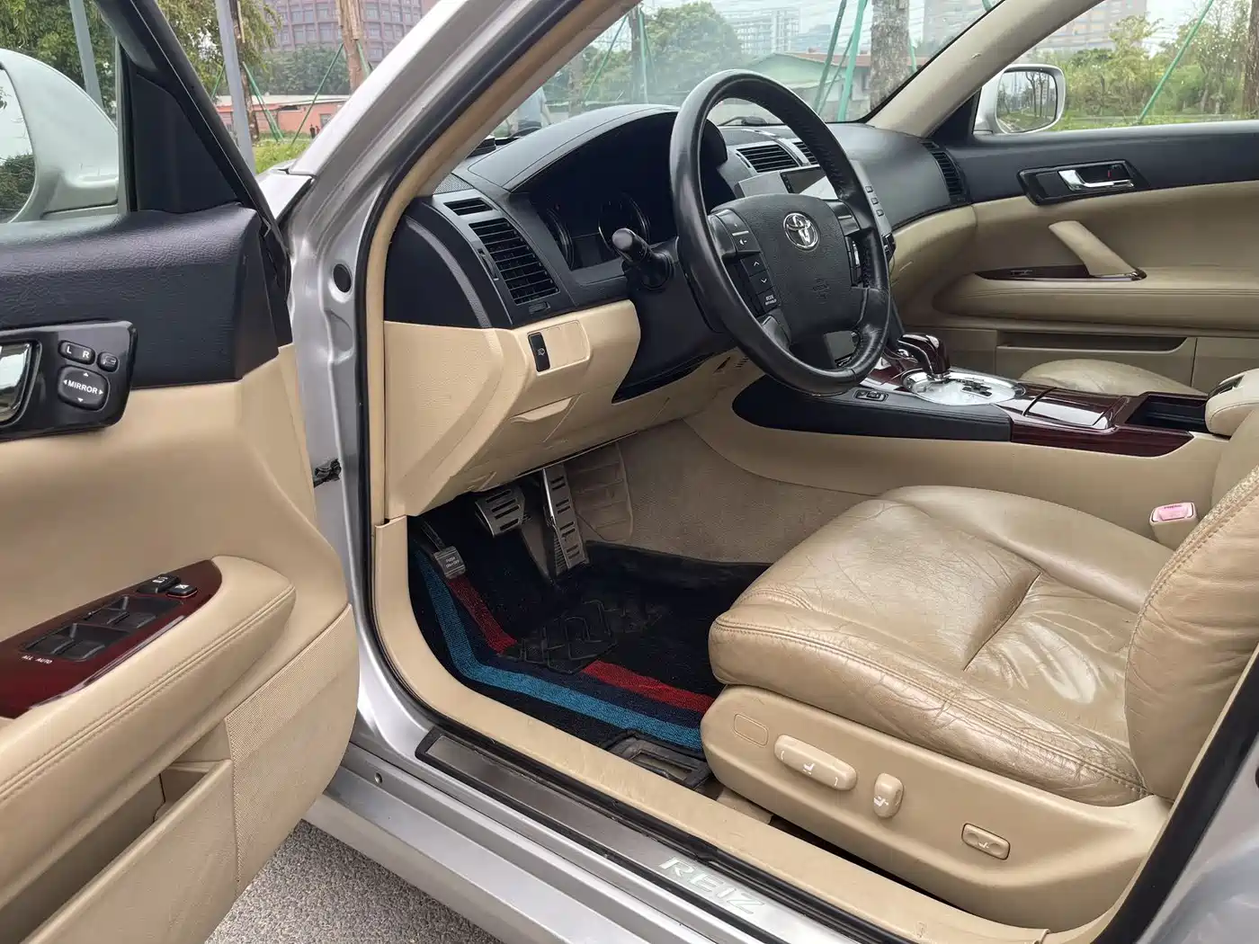 Toyota Reiz 2008 2.5S Special Commemorative Edition фото 4