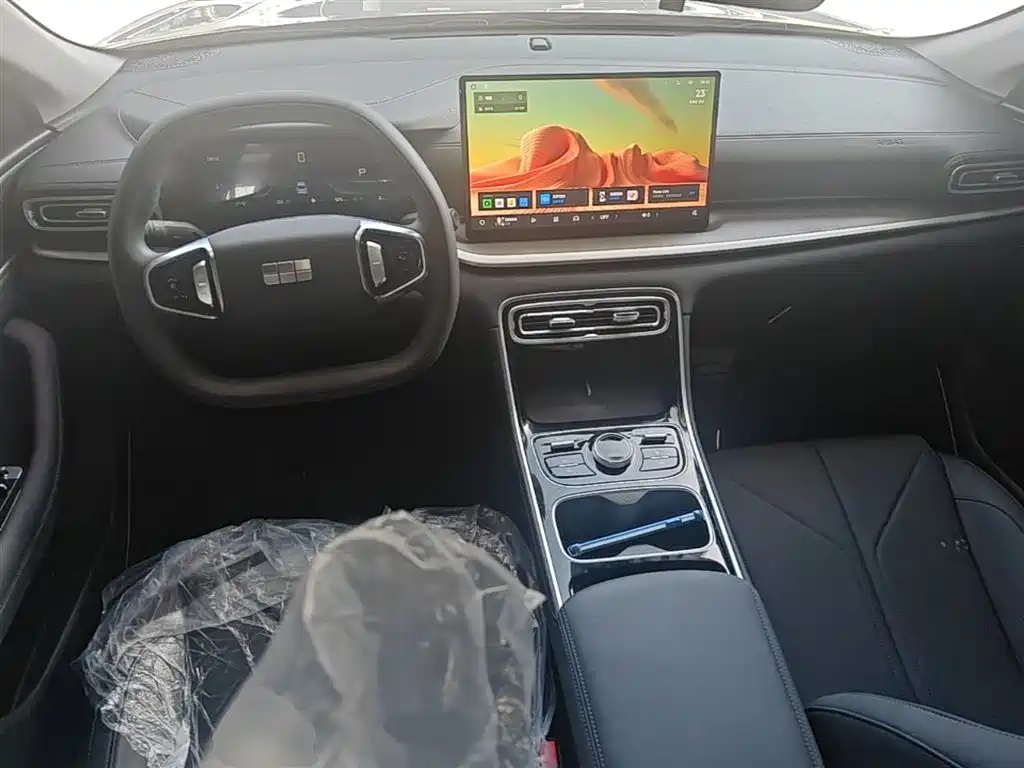 Geely Galaxy Galaxy Stellar 6 2025 60km Voyager Edition фото 10