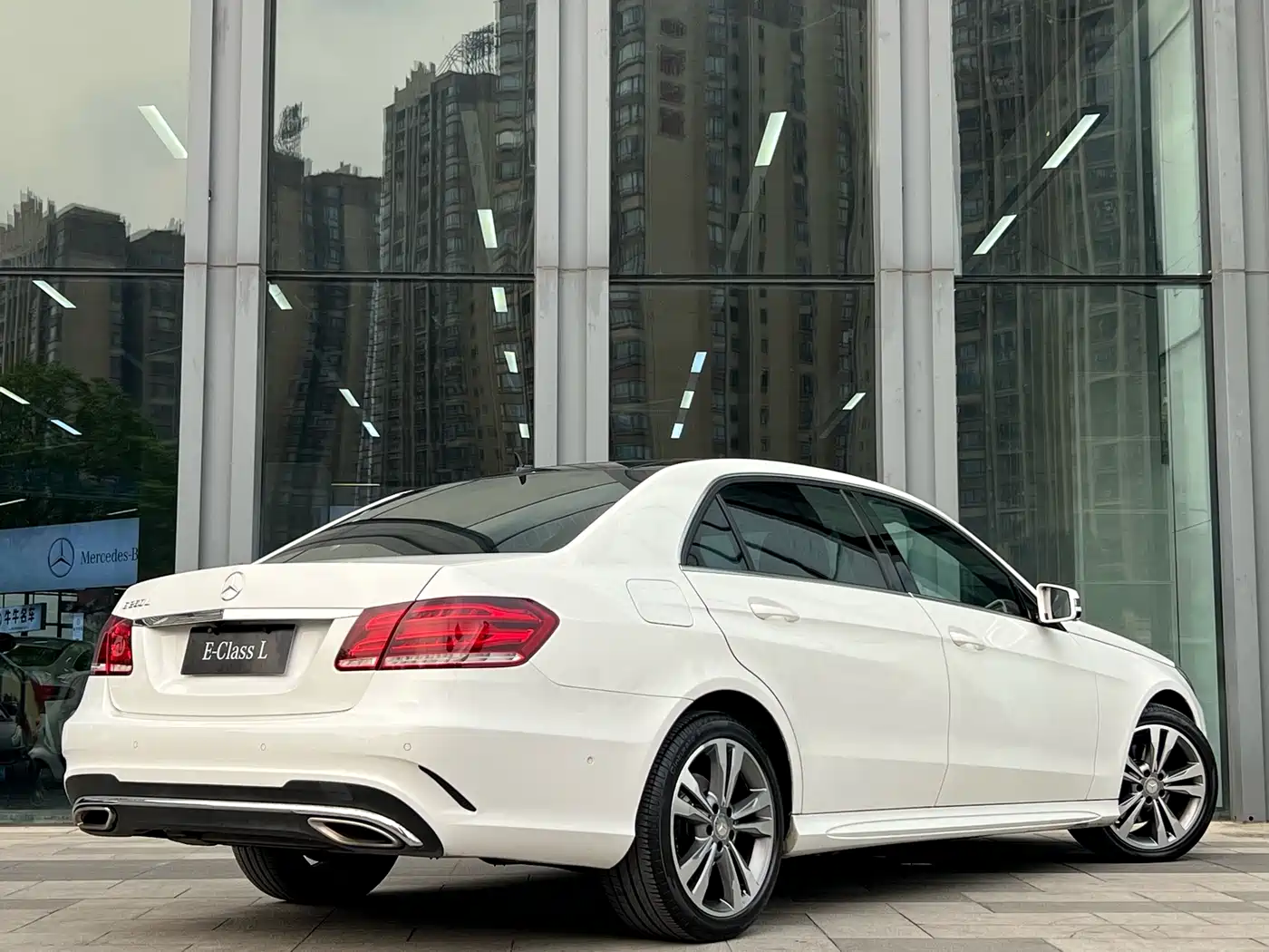 Mercedes-Benz E-Class 2015 Facelift E 260 L Sport фото 10