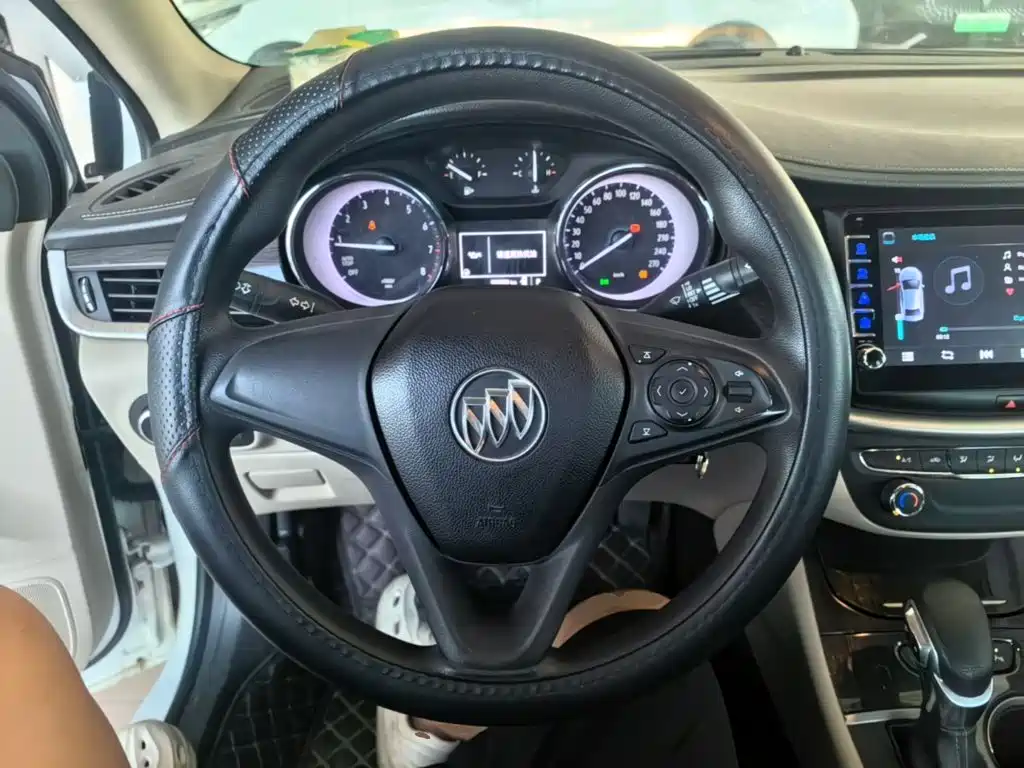 Photo 7 - Buick Verano