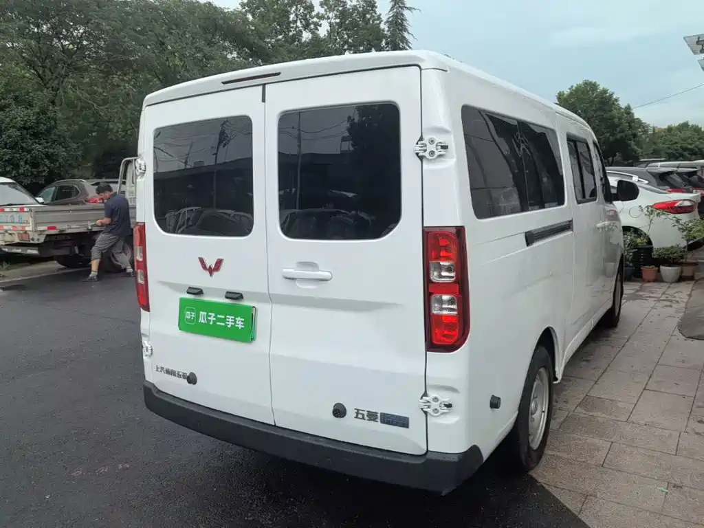 Wuling Motors Wuling Yangguang 2025 2025 400km Bus Comfort Edition