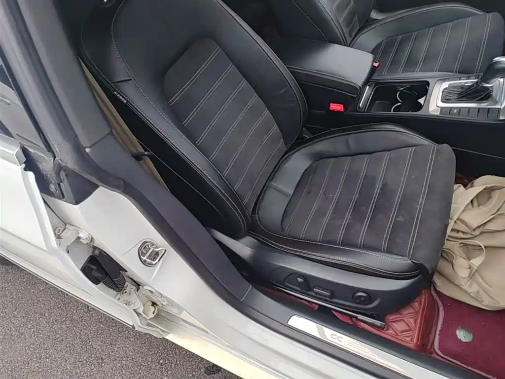 Volkswagen FAW-Volkswagen CC 2018 1.8TSI Premium фото 25
