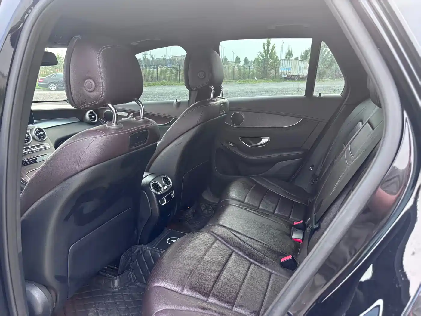 Mercedes-Benz GLC 2017 GLC 300 4MATIC Dynamic фото 5
