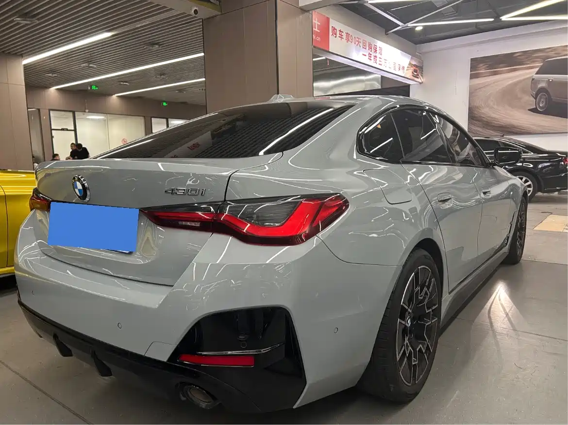 BMW 4 Series 2024 430i Gran Coupe M Sport Shadowline Package фото 13