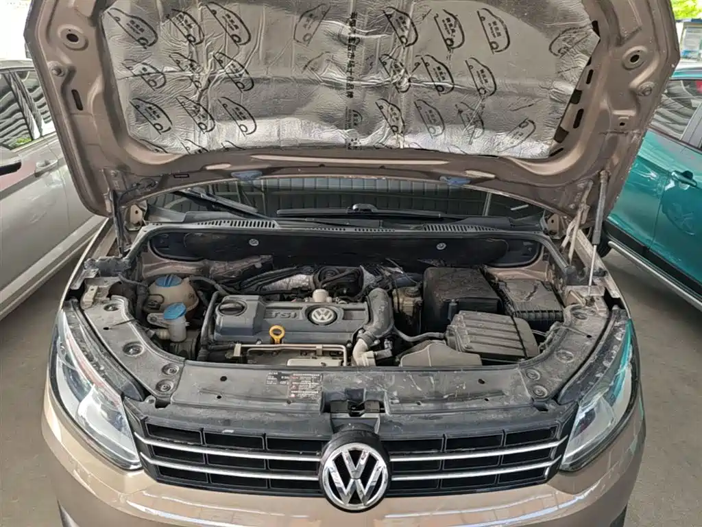 Volkswagen Touran 2015 1.4T DSG Comfort Edition 5-seater фото 20