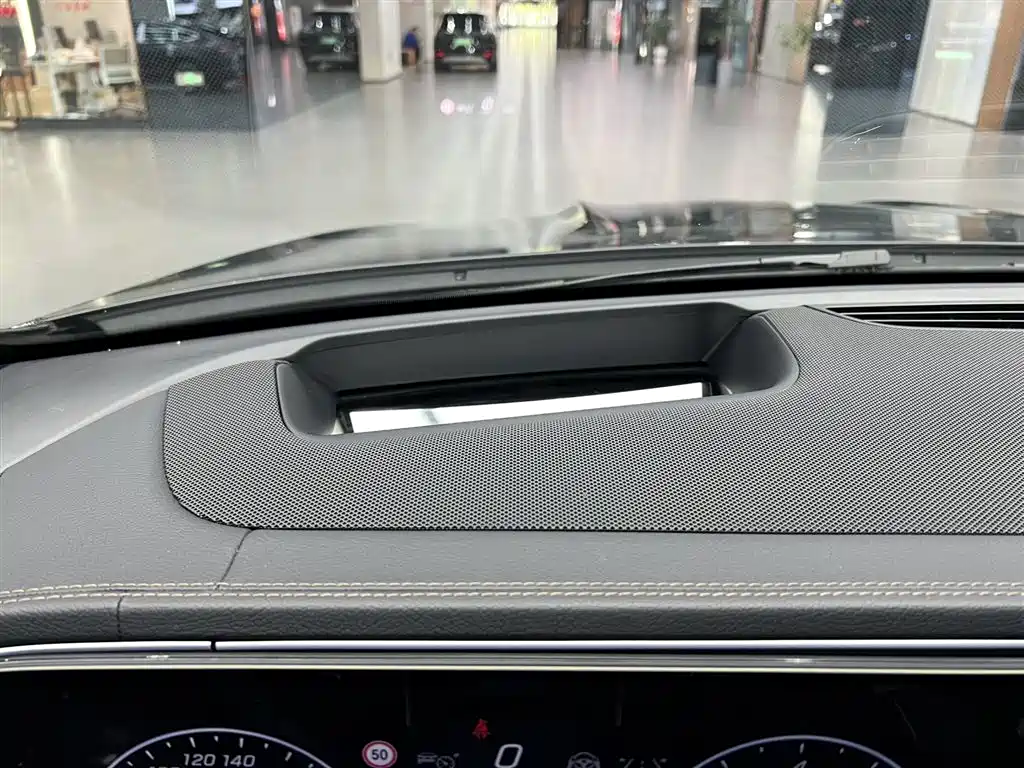 Mercedes-Benz GLE 2024 GLE 450 4MATIC Luxury фото 15