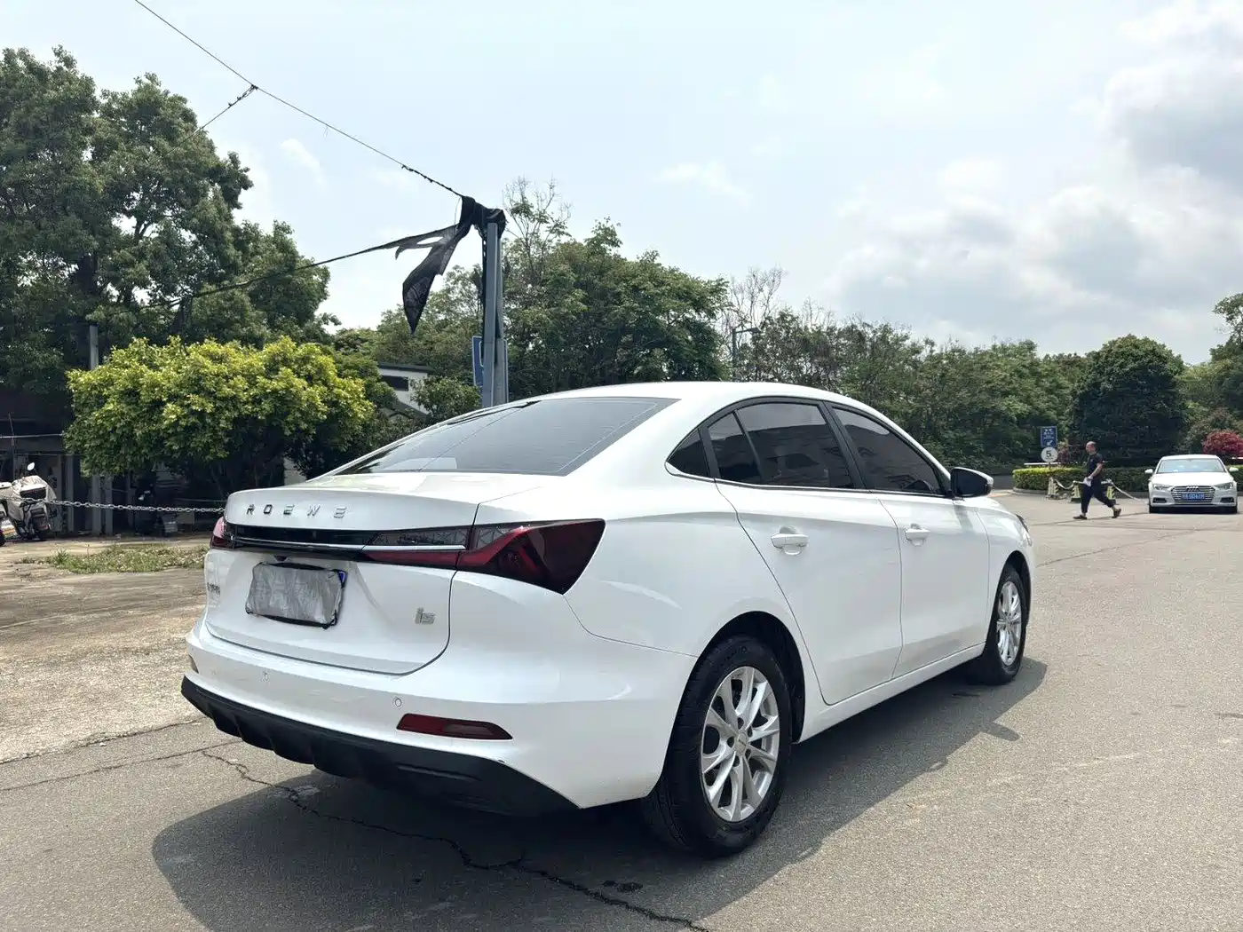 ROEWE I5