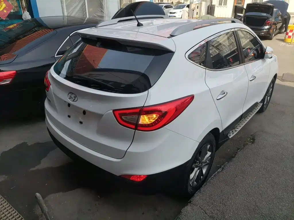 Hyundai Beijing Hyundai ix35 2015 2.0L Automatic 2WD Smart Type China IV фото 5