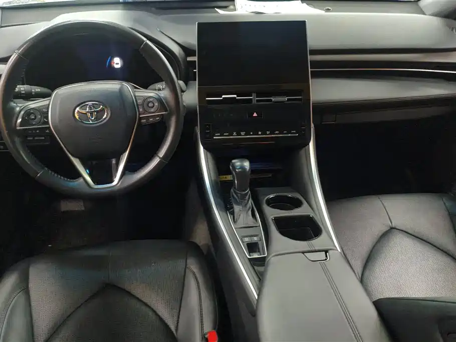 Toyota Avalon 2022 2.0L Luxury Edition фото 12