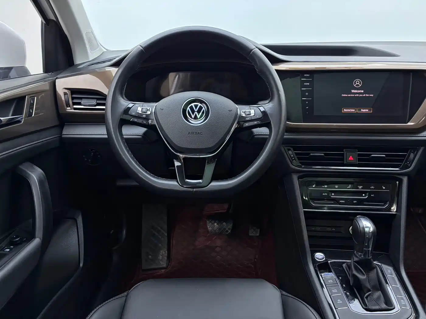 Volkswagen Tharu 2022 280TSI FWD Luxury Edition фото 6