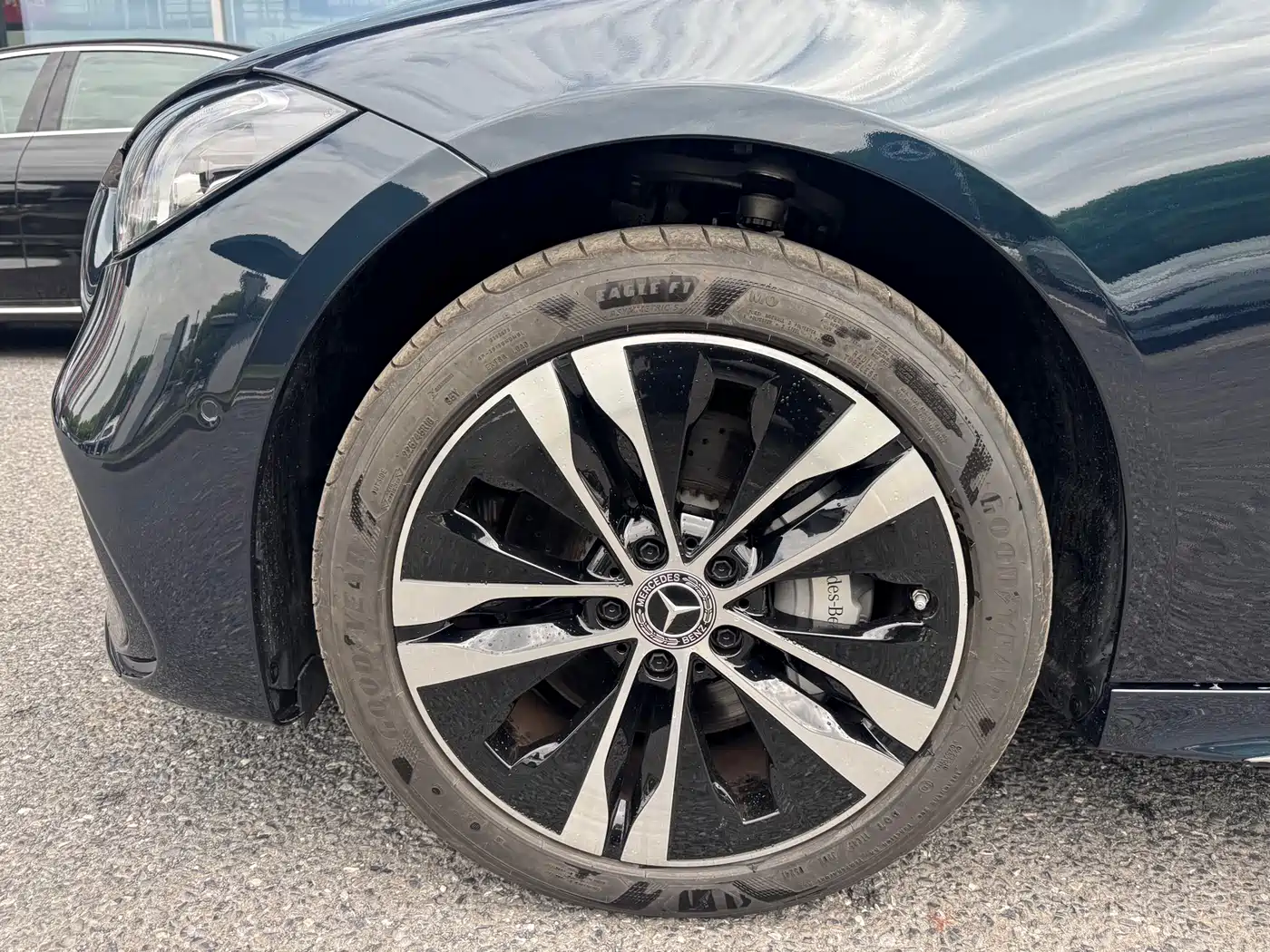 Mercedes-Benz C-Class New Energy 2024 C 350 eL фото 8