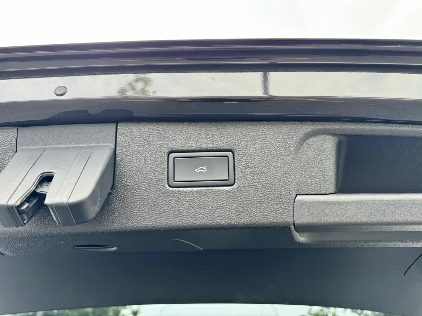 Volkswagen Tayron 2025 Facelift 300TSI Shared Edition фото 17